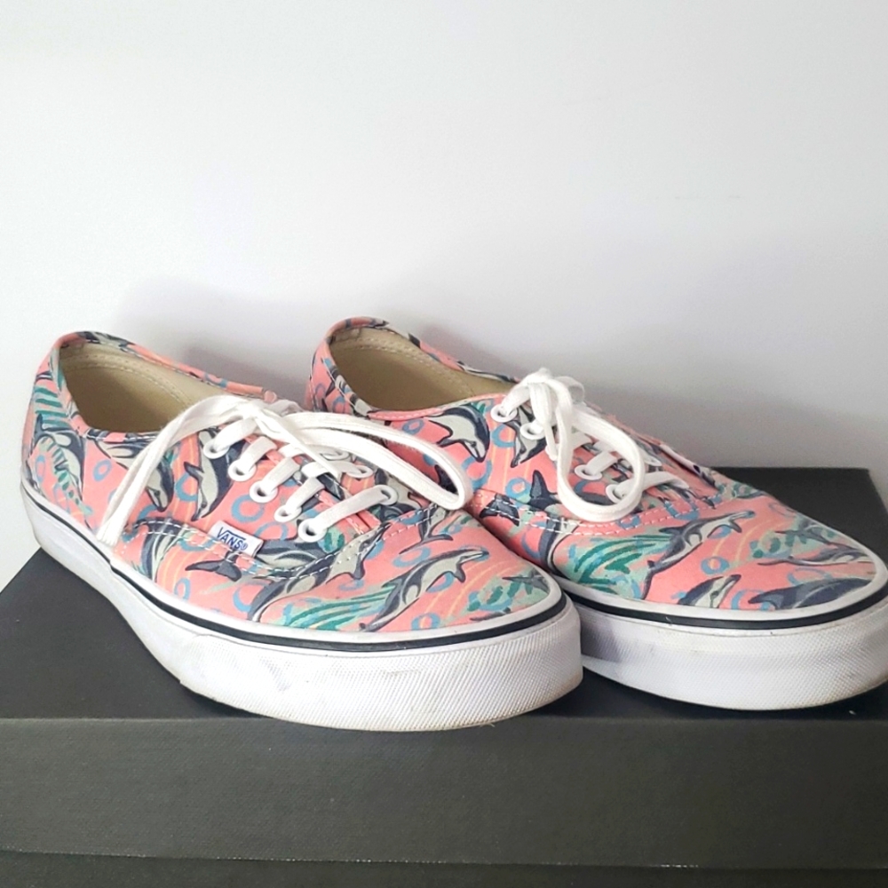 Dolphin print lace up pink/blue/green Vans